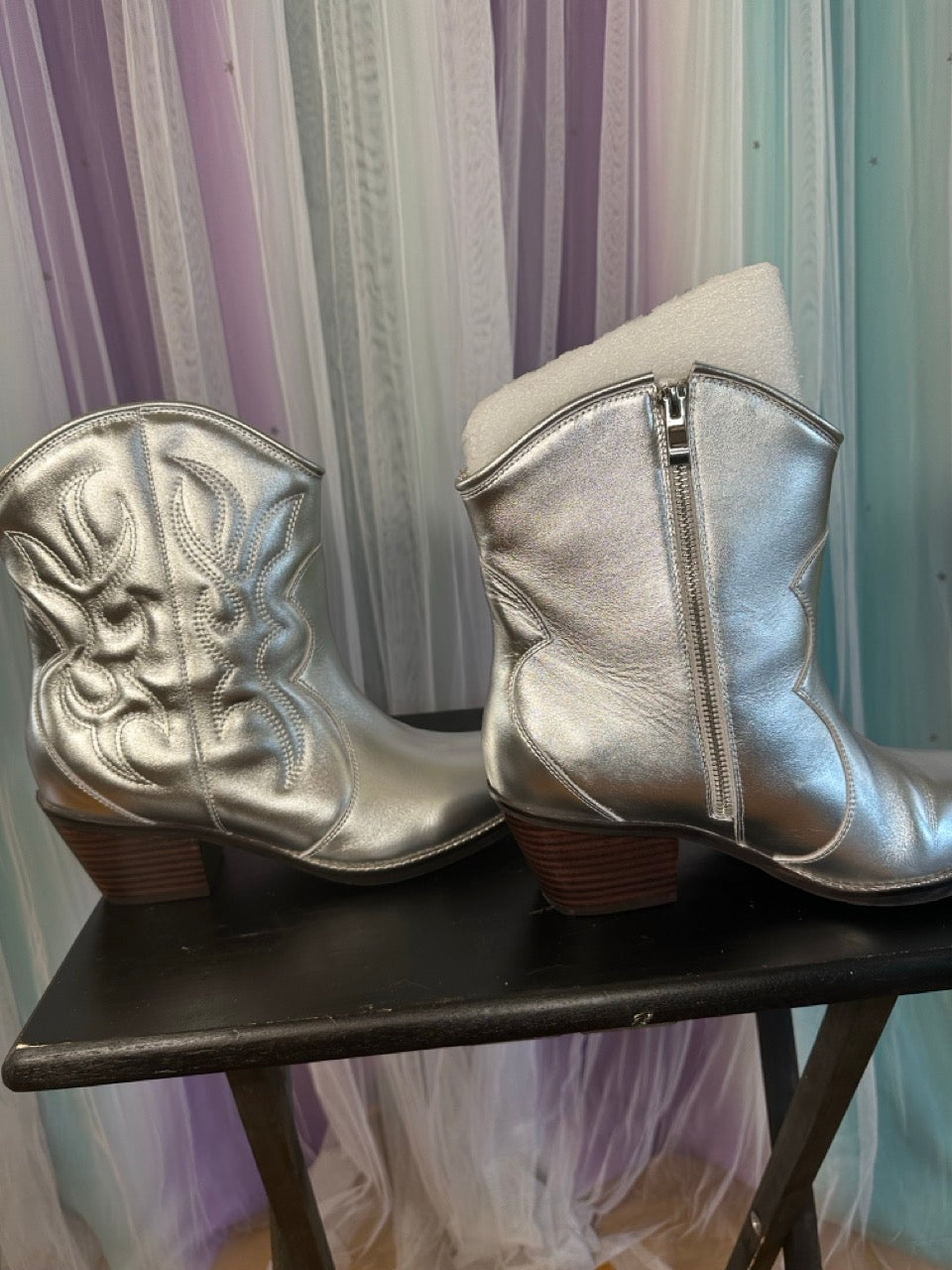 Wydr Silver Boots